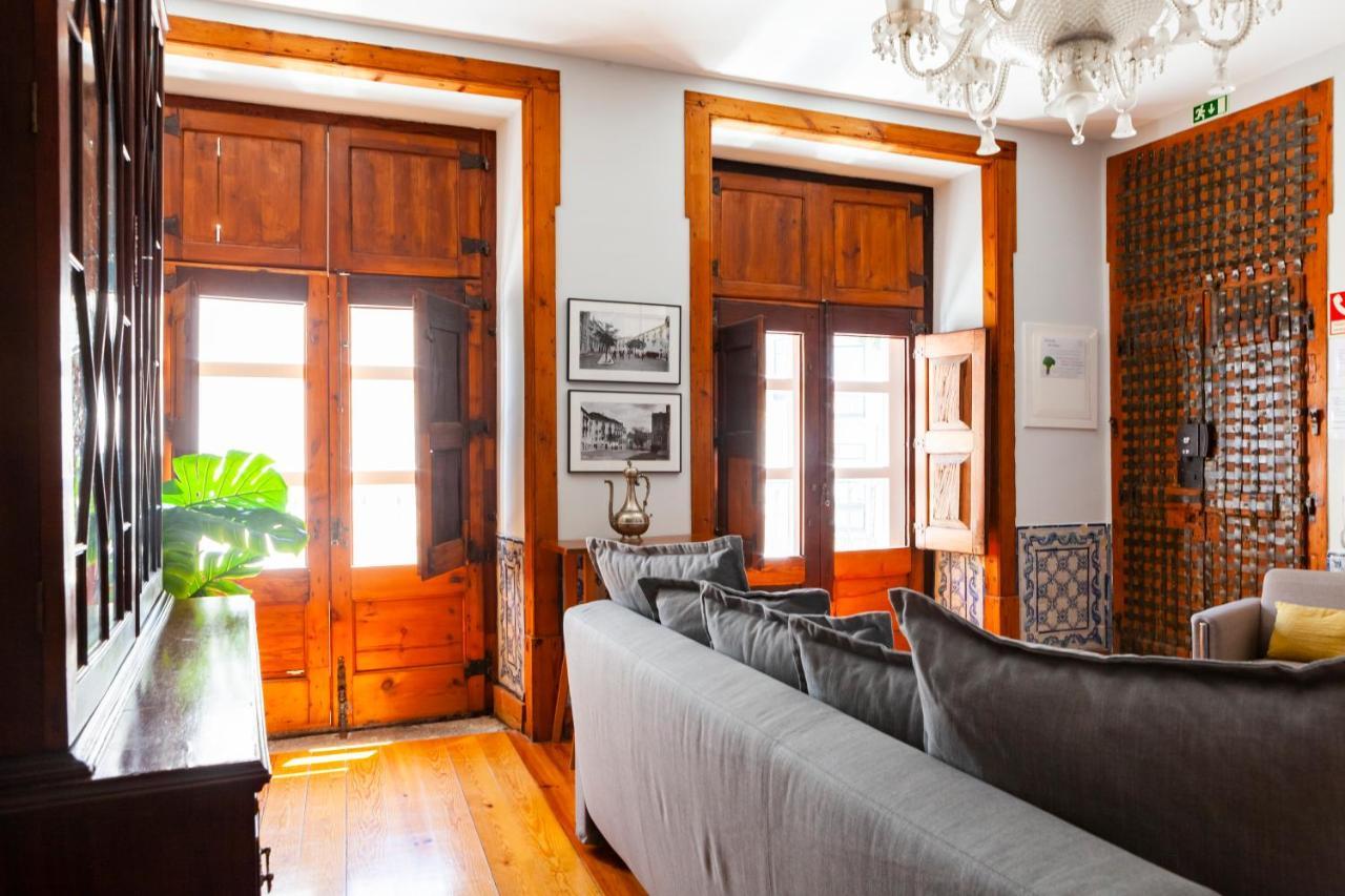 Alfama Terrace Apartment With Authentic XVIII Tiles And Historic Notes 3 Bedrooms & 2 Bathrooms Ac Lisbona Esterno foto