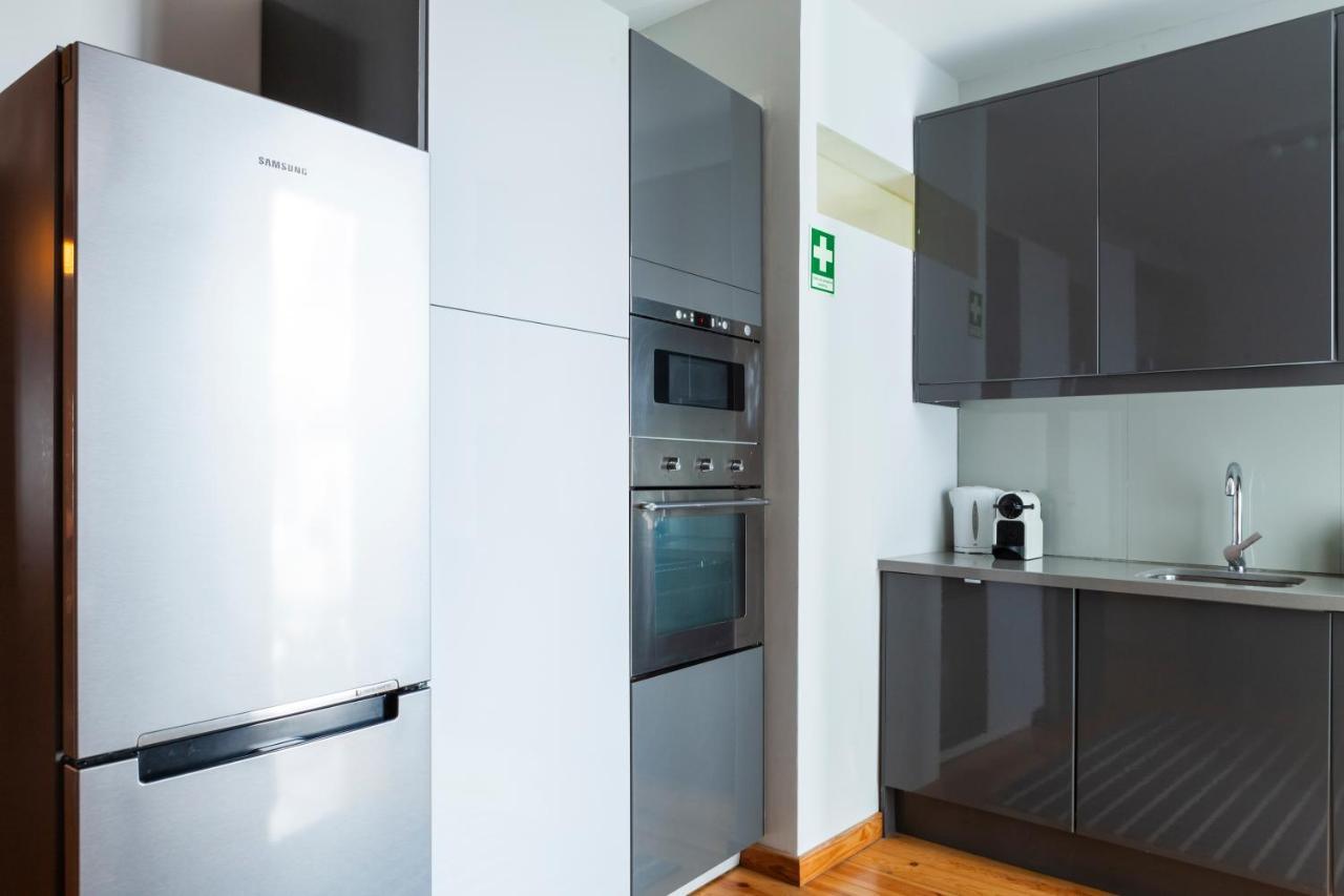 Alfama Terrace Apartment With Authentic XVIII Tiles And Historic Notes 3 Bedrooms & 2 Bathrooms Ac Lisbona Esterno foto
