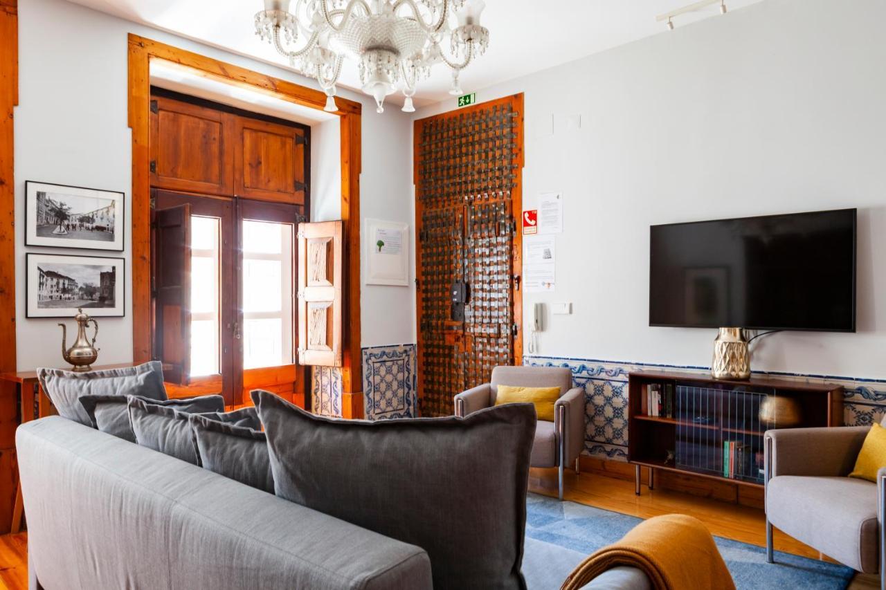 Alfama Terrace Apartment With Authentic XVIII Tiles And Historic Notes 3 Bedrooms & 2 Bathrooms Ac Lisbona Esterno foto