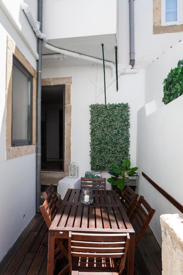 Alfama Terrace Apartment With Authentic XVIII Tiles And Historic Notes 3 Bedrooms & 2 Bathrooms Ac Lisbona Esterno foto