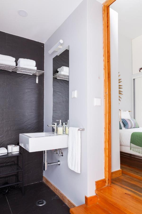 Alfama Terrace Apartment With Authentic XVIII Tiles And Historic Notes 3 Bedrooms & 2 Bathrooms Ac Lisbona Esterno foto