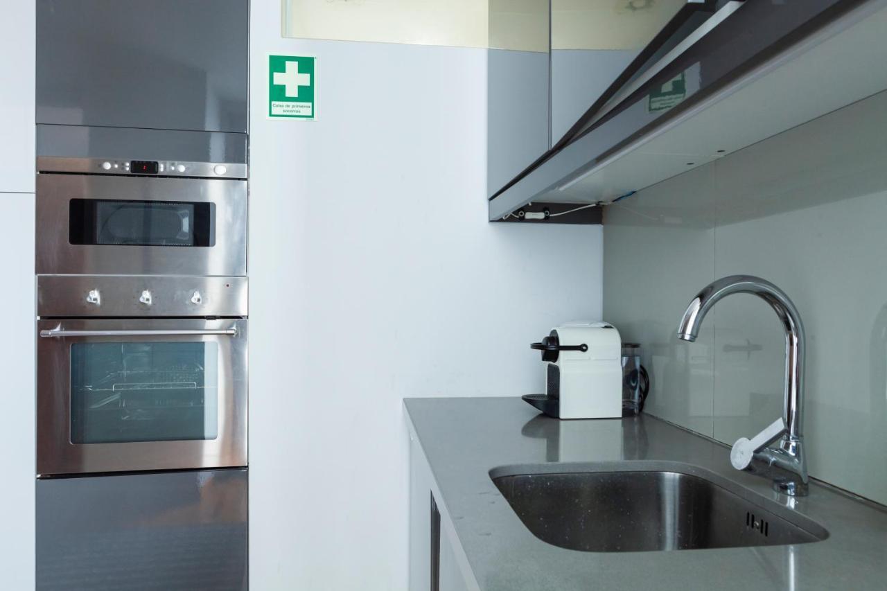 Alfama Terrace Apartment With Authentic XVIII Tiles And Historic Notes 3 Bedrooms & 2 Bathrooms Ac Lisbona Esterno foto