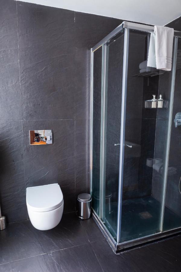 Alfama Terrace Apartment With Authentic XVIII Tiles And Historic Notes 3 Bedrooms & 2 Bathrooms Ac Lisbona Esterno foto